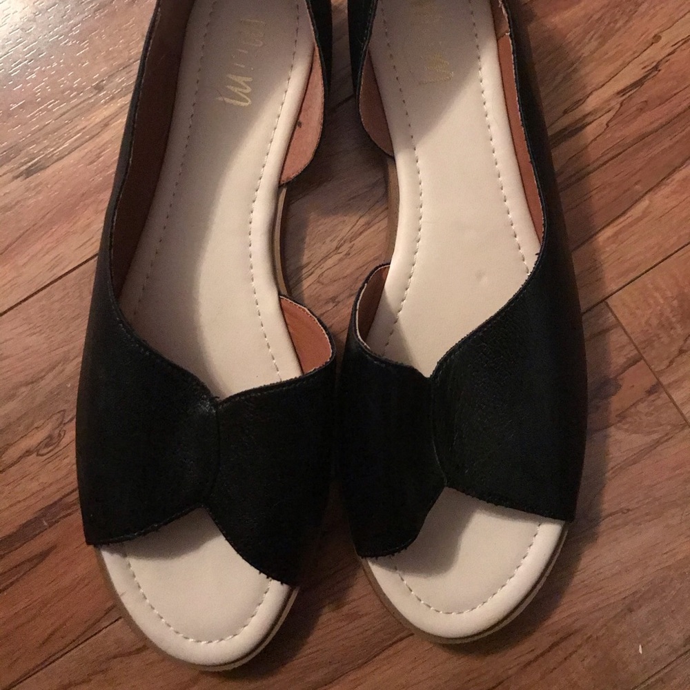 Never worn leather Sandals